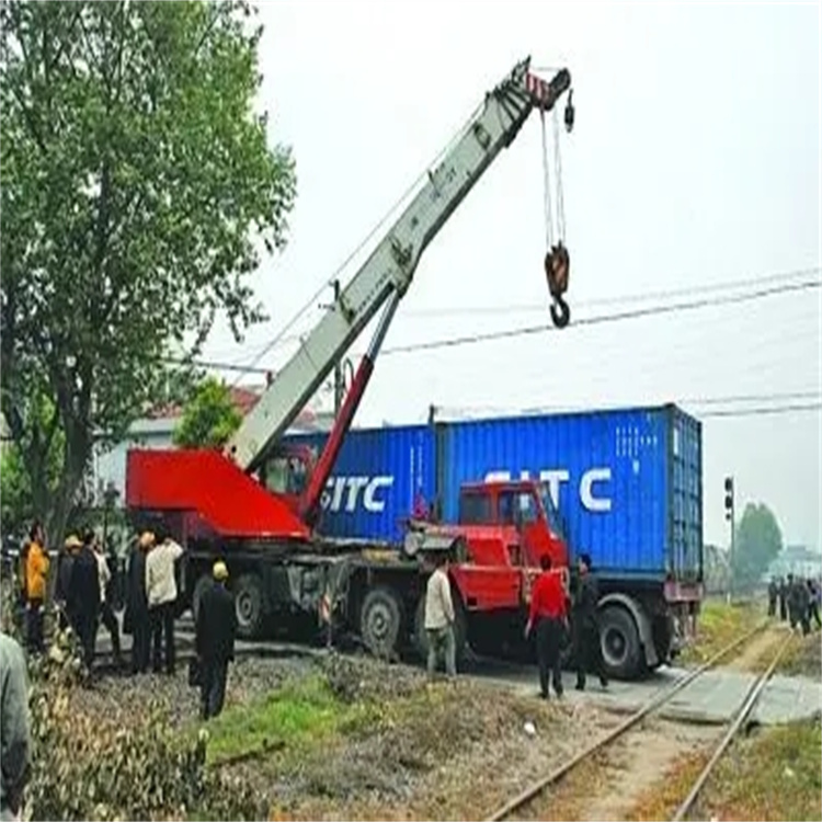 平泉县如何快速找到附近的吊车救援公司